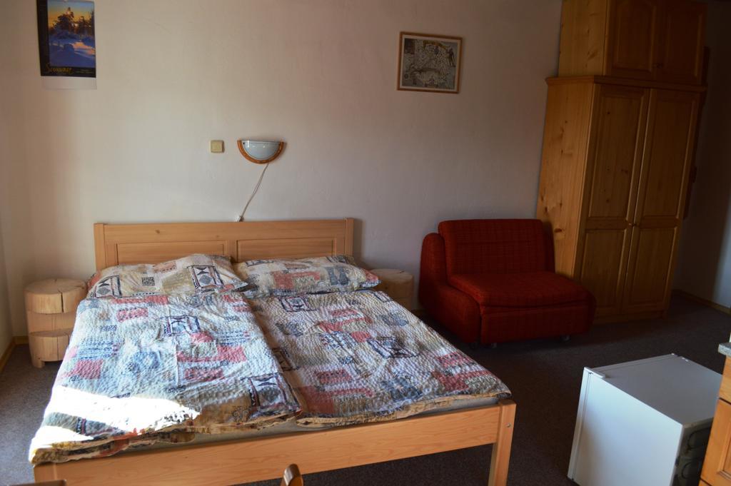 Pension Klose Kubova Huť Habitación foto